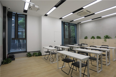 线上网课干货满满,橙子艺考培训机构助你赢在未来!