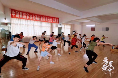信宜这家有着8年的舞蹈培训经验的艺术中心招生啦,早报早优惠