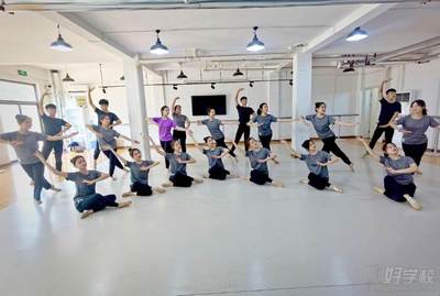 山东舞蹈艺考培训班全攻略 选择与评价指南